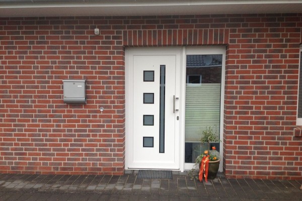 ref-tueren-fenster-097A88F53A-05E5-4BC0-DF54-F394B8DC20AC.jpg